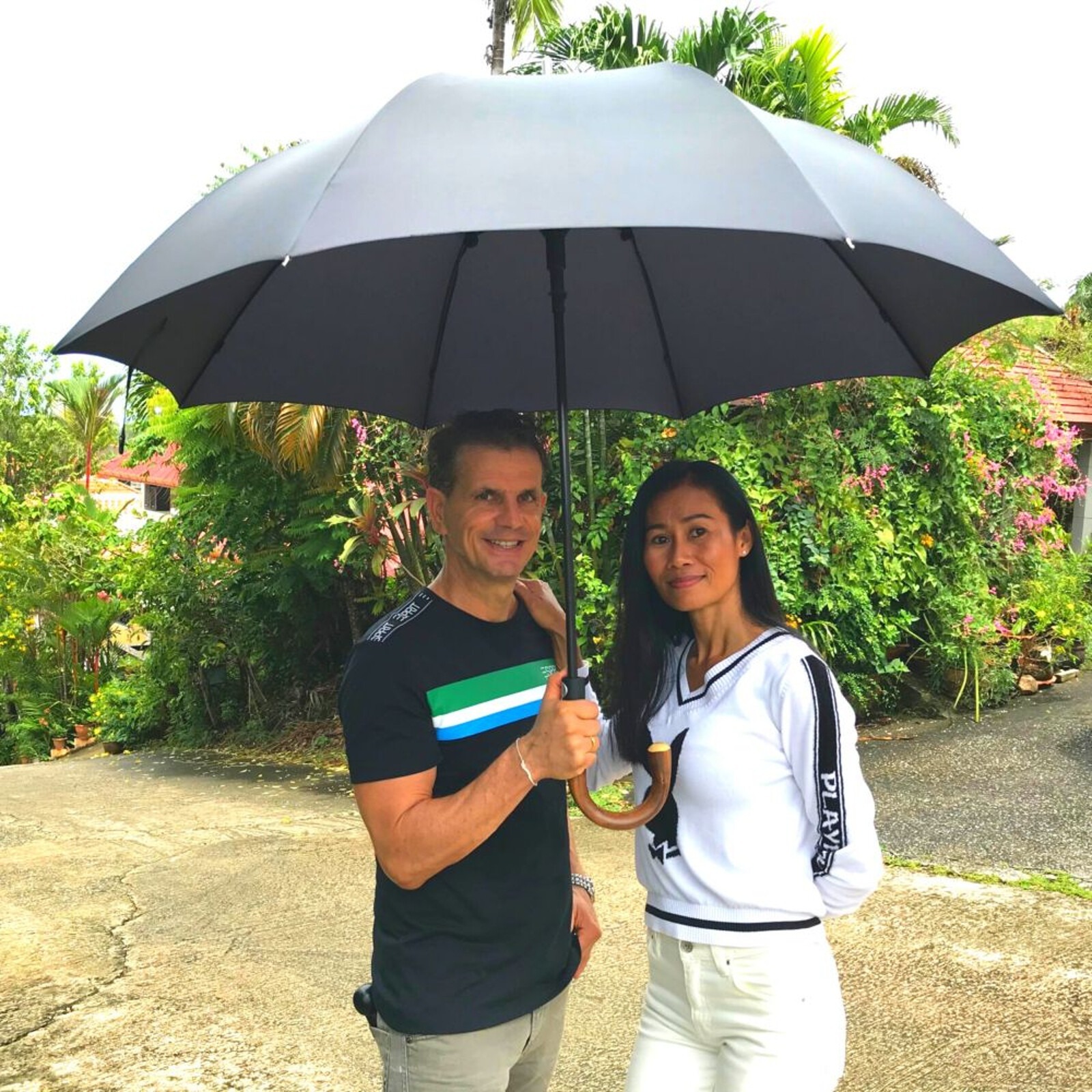 security-defense-umbrella-self-defense-men-tactical-unbreakable-defense-weapon-baton-self-defense-stick-cane-protection-15 Security Umbrella XXL Crook Handle