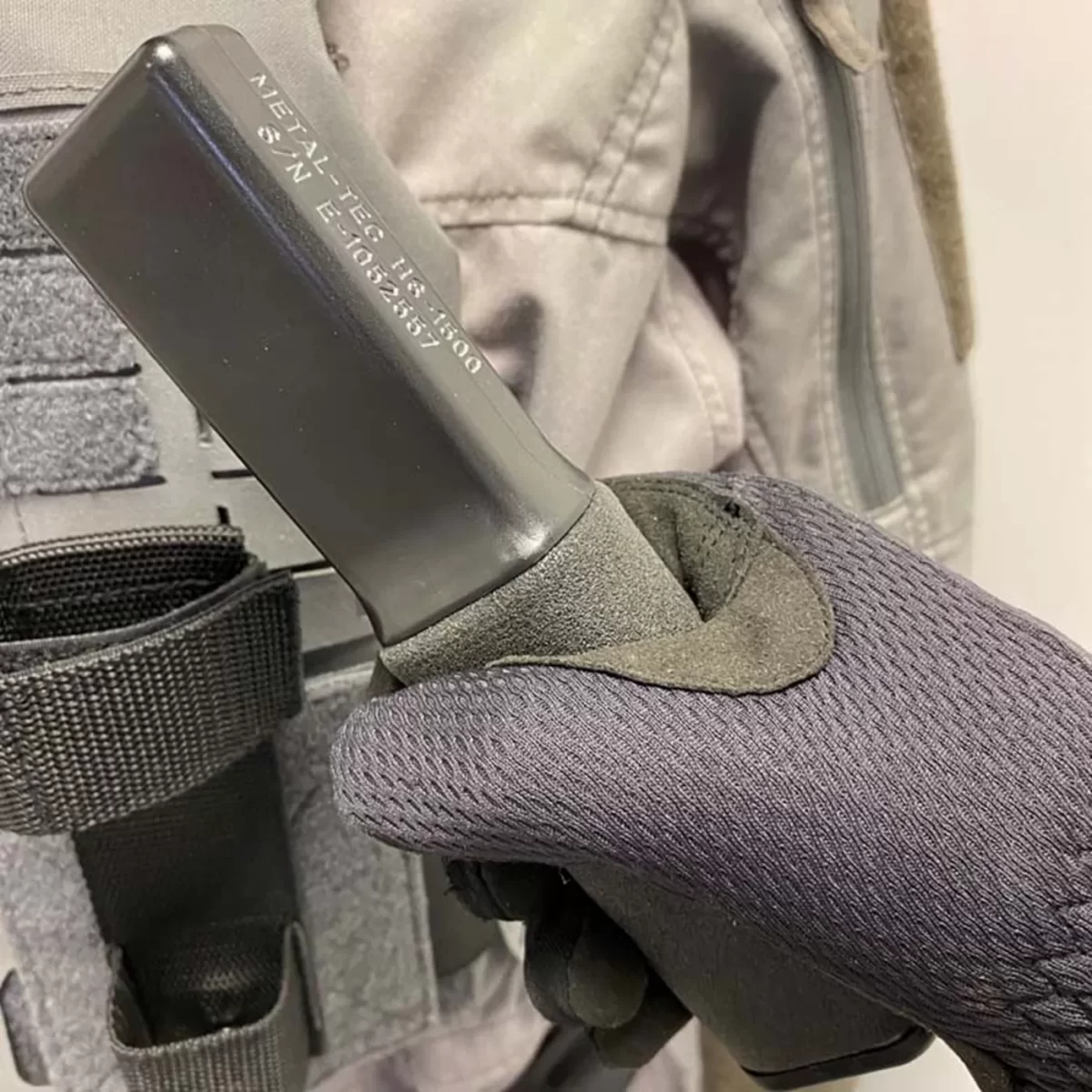 Metal-tec HS 1500 weapon detector
