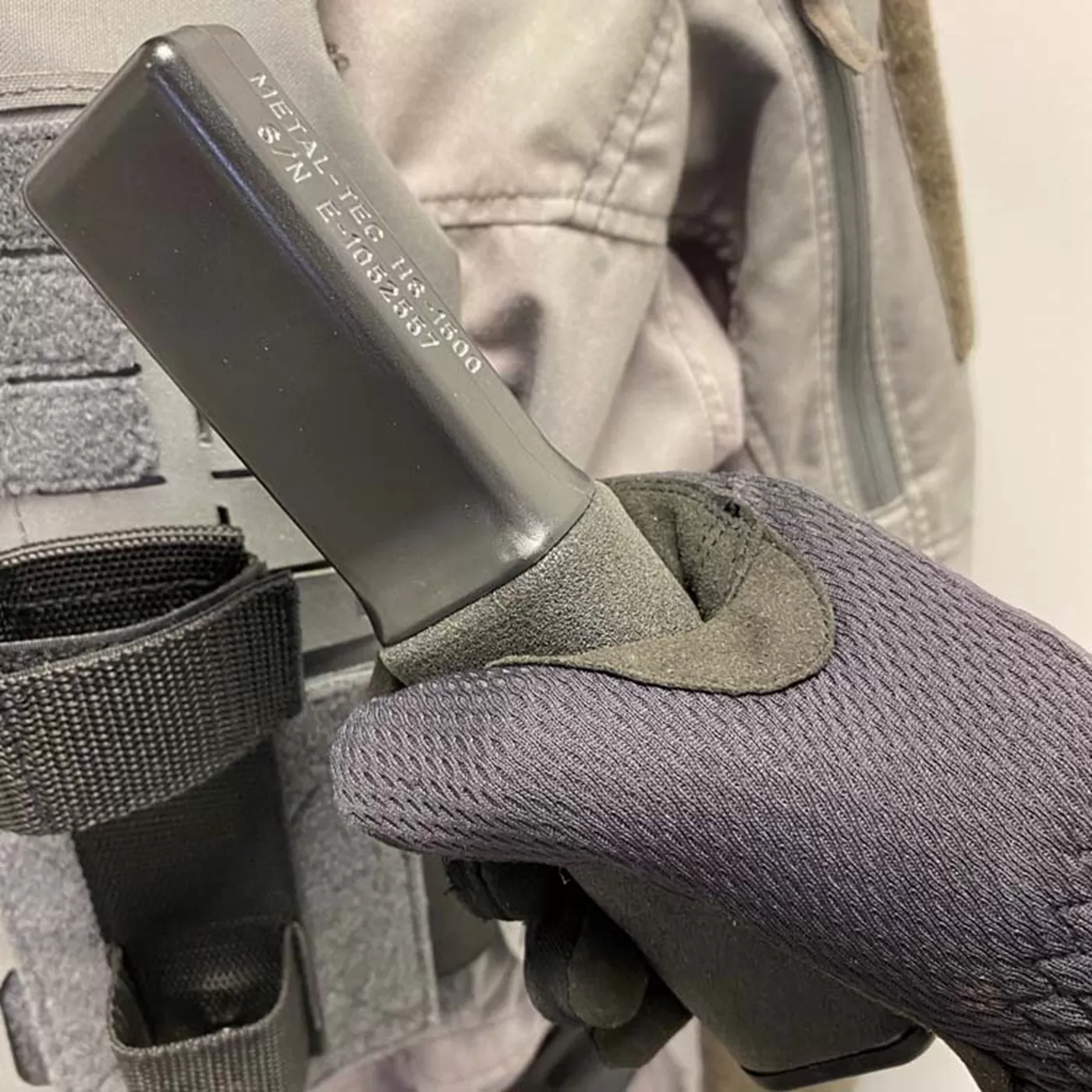 Metal-tec HS 1500 weapon detector